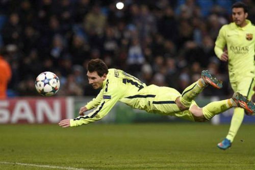 Messi: Bỏ lỡ nhiều nhưng vẫn hơn đứt "tam tấu" Real