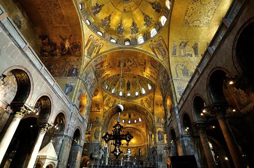 Những công trình tôn giáo dát vàng nổi tiếng thế giới