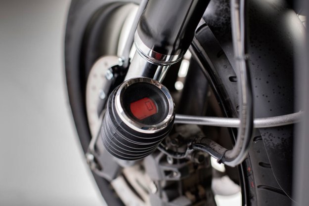 Harley-Davidson XR1200 lột xác với bản độ Café Racer của CRD