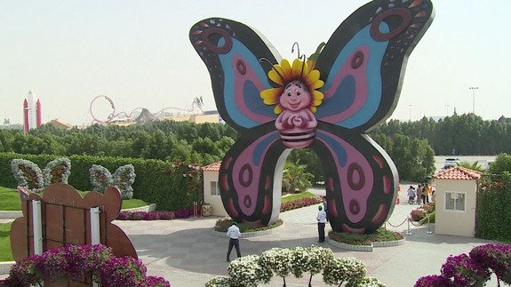 Choáng ngợp trước khu vườn bướm khổng lồ ở Dubai