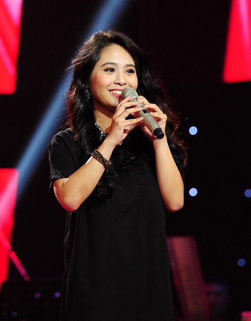 The Voice 2015: Ca nương 21 tuổi khiến giám khảo 'rụng rời'