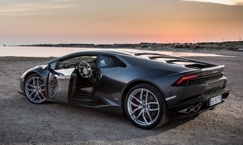 Không thể tin nổi: Siêu xe Lamborghini Huracan dùng động cơ 2,5 lít