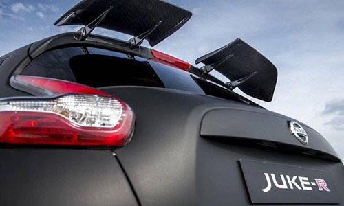 Nissan Juke mạnh như siêu xe GT-R lộ diện