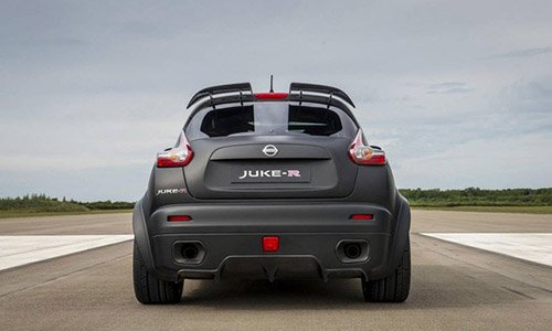 Nissan Juke mạnh như siêu xe GT-R lộ diện