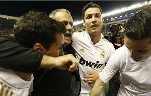 6 năm Ronaldo ở Real: Người kiến tạo lịch sử