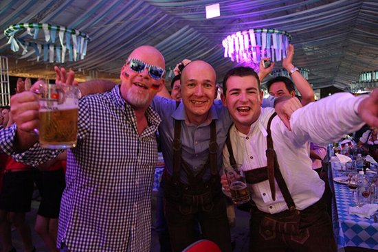 Đón chào lễ hội bia Đức Oktoberfest 2015 lớn nhất tại Hà Nội lần 2 tại JW Marriott Hotel Hanoi