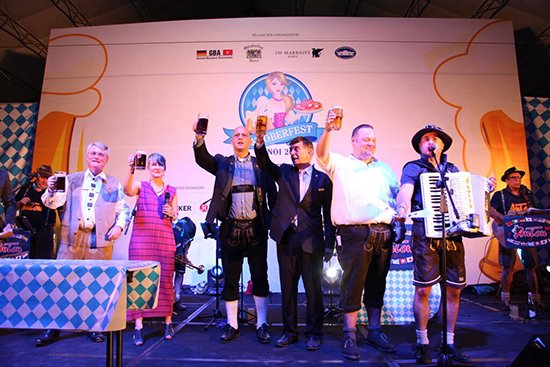 Đón chào lễ hội bia Đức Oktoberfest 2015 lớn nhất tại Hà Nội lần 2 tại JW Marriott Hotel Hanoi