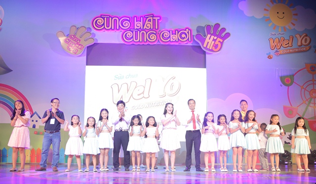 Hi5 “quậy tưng” cùng fan nhí trong live-concert đầu tiên tại Việt Nam