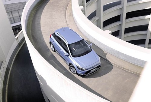 Hyundai i20 Active phiên bản đẹp hơn xe ở Việt Nam ra mắt