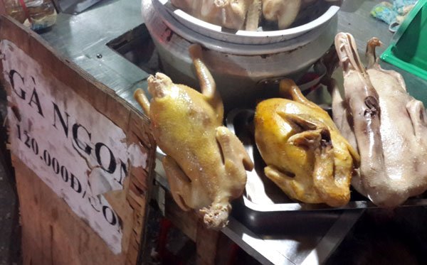Gà thải loại siêu rẻ đội lốt đặc sản Phú Thọ bán tràn lan