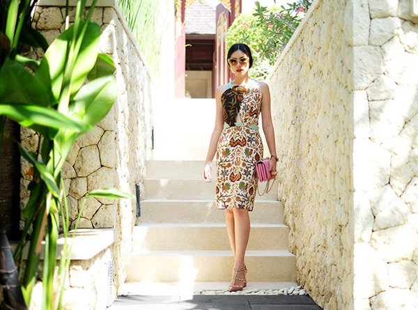 Thời trang dạo phố níu ánh nhìn của phái đẹp Indonesia