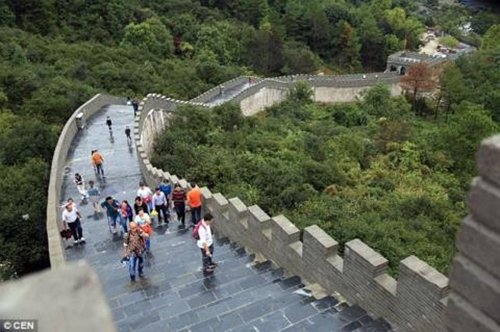 Vạn Lý Trường Thành rởm của Trung Quốc hút khách