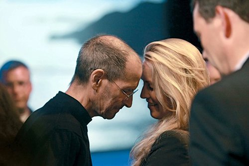 Chân dung tỷ phú là vợ góa của Steve Jobs