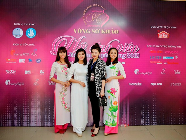 Tưng bừng khai mạc vòng sơ khảo cuộc thi Nữ sinh viên Việt Nam duyên dáng 2015 tại đất Cảng