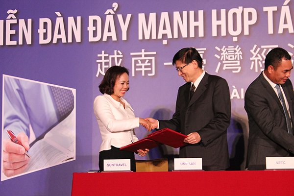 Suntravel ký kết hợp tác với Uniplan Đài Loan