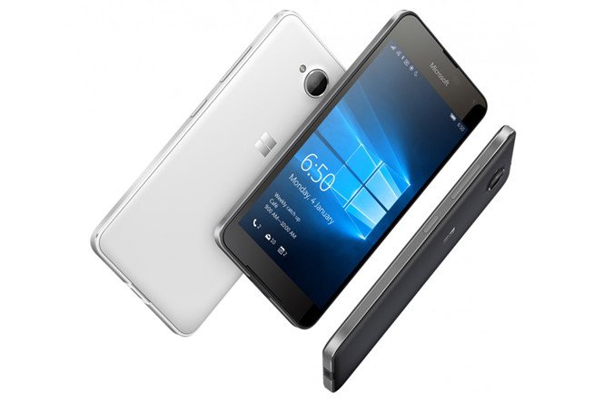 Microsoft ra mắt Lumia 650 chạy Windows 10 Mobile