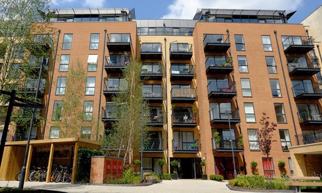 BĐS Anh: Giá căn hộ chung cư trung bình tăng 1.000 bảng/tháng
