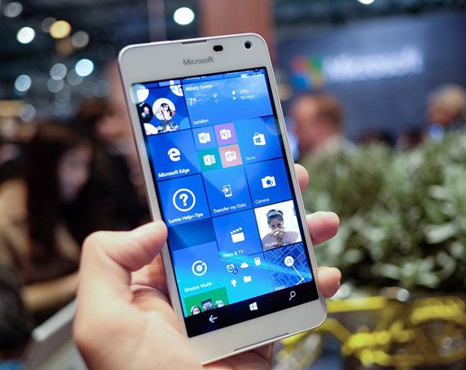 Lumia 650 vỏ kim loại ra mắt tại Việt Nam ngày 7/4