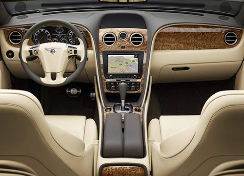 Bentley Hà Nội chuẩn bị ra mắt gói nâng cấp phụ kiện tới khách hàng