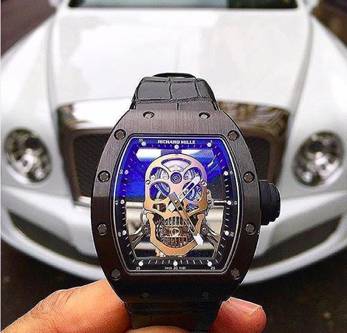 Đồng hồ và xe hơi - Sự kết hợp hoàn hảo