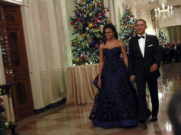 Những bức ảnh hạnh phúc đáng ghen tị của Michelle và Barack Obama