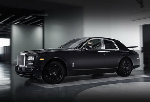 Cập nhật thông tin mới nhất về chiếc SUV đầu tiên của Rolls-Royce