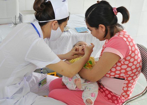 Hàng triệu trẻ em được uống văcxin bại liệt mới từ tháng 6