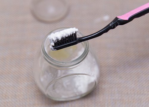 2 công thức tự nhiên giúp hàm răng luôn trắng muốt