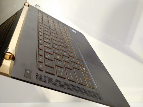 HP giới thiệu laptop mỏng nhất thế giới, giá 43 triệu đồng