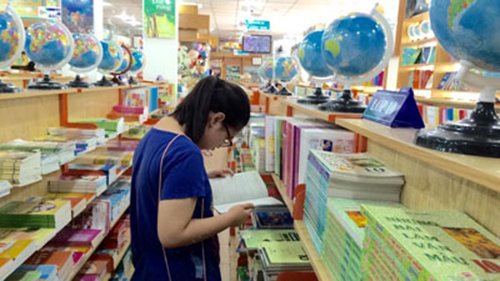 “Loạn” thị trường sách tham khảo đầu năm học mới