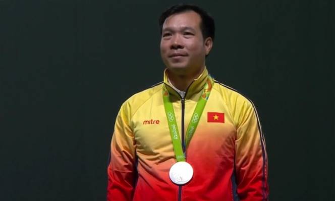 Hoàng Xuân Vinh lọt top 5 VĐV xuất sắc nhất Olympic 2016