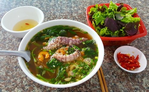 10 đặc sản nhất định phải thử khi đến Quảng Ninh