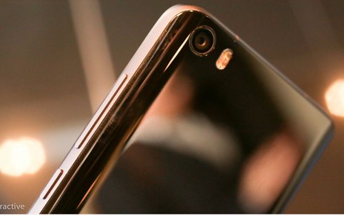 Top 6 smartphone pin “trâu” nhất thị trường