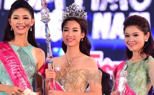 Những sự cố "nhớ đời" của các người đẹp tại Hoa hậu Việt Nam 2016