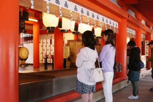 10 điều cần biết khi đi đền ở Nhật Bản