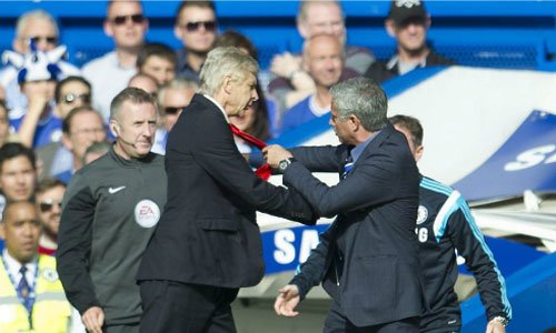 Wenger khơi dậy “mối thâm thù” với Mourinho