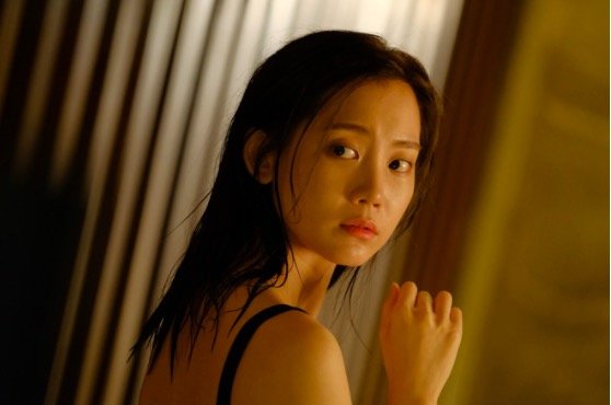 Phim 19+ mới của Han Ga In: Cảnh giường chiếu nhiều và "bạo" tới mức khán giả sốc nặng