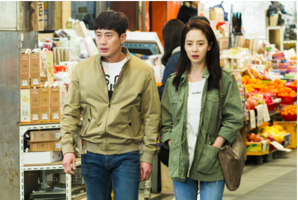 Phim 18+ của Song Ji Hyo - "Khi Đàn Ông Muốn": Tô vẽ, coi nhẹ ngoại tình đến bực mình!