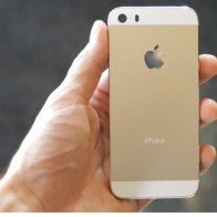 Apple tạo "sốt ảo" cho iPhone 5S màu vàng?