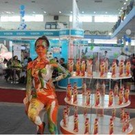 Lật tẩy chiêu “tô hồng“ TPCN để “móc túi“ người mua