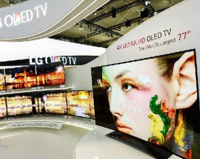 TV OLED màn hình cong chuẩn bị về Việt Nam