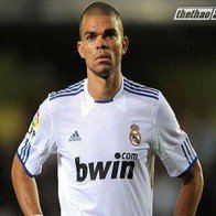 Pepe tiếp tục gắn bó với Real Madrid