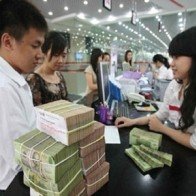 Nói và làm: Nhà băng cầu cứu khách hàng nhỏ lẻ
