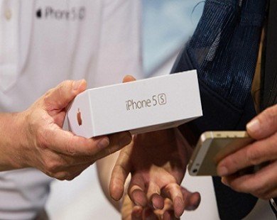 Apple bán hết số iPhone 5S dự trữ