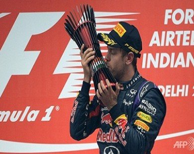 Lần thứ 4 đăng quang F1, Vettel phá vỡ kỷ lục của Schumacher