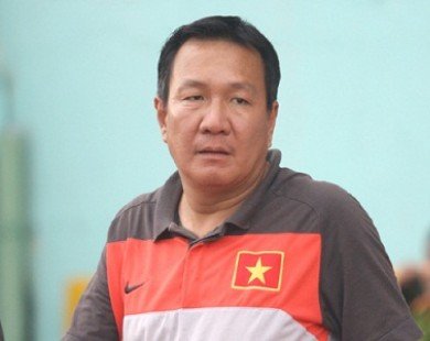 Vì sao VFF đình chỉ HLV U23 Việt Nam?