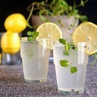 Tự tin khoe eo thon nhờ trái chanh giảm cân