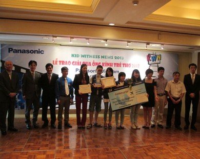Panasonic trao giải thưởng cho học sinh Việt Nam tham gia chương trình qua ống kính trẻ thơ lần thứ 8