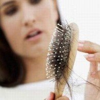 10 cách chữa rụng tóc hiệu quả nhất cho phụ nữ sau sinh