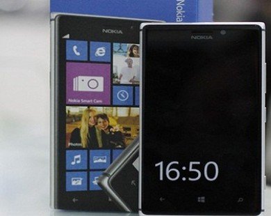 Smartphone Lumia 925 đầu tiên đã xuất hiện tại Việt Nam